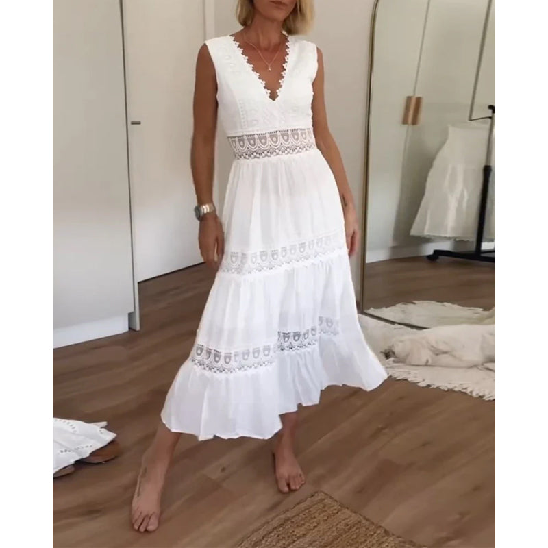 Aurélie™ | Robe Élégante en Dentelle avec Décolleté en V