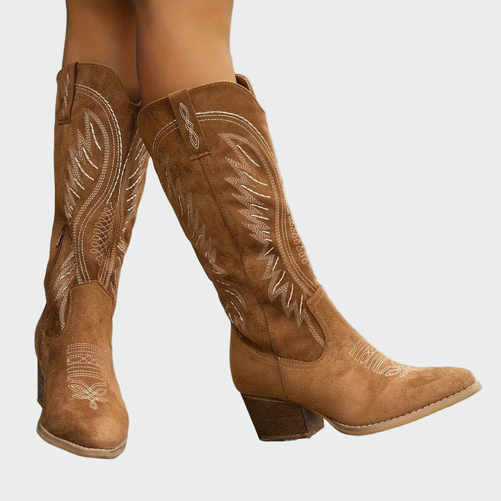 Bottines western brodées à la mode