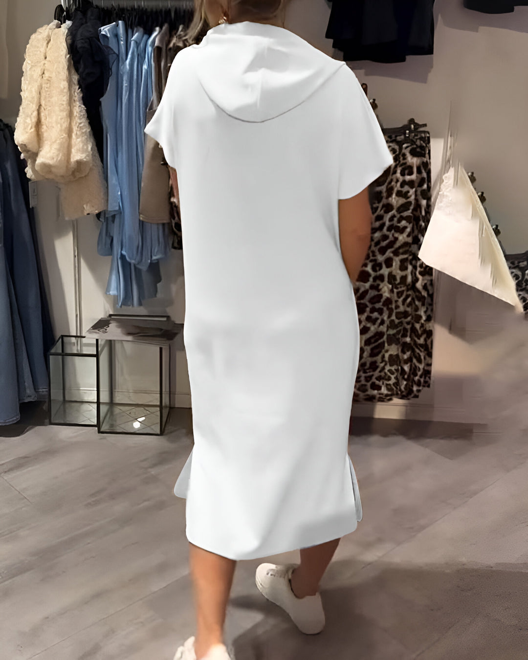 Ève™ | Robe décontractée avec capuche et coupe féminine