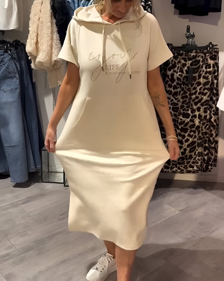 Ève™ | Robe décontractée avec capuche et coupe féminine