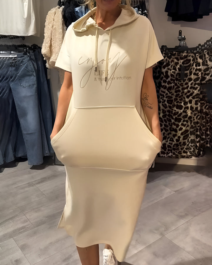 Ève™ | Robe décontractée avec capuche et coupe féminine