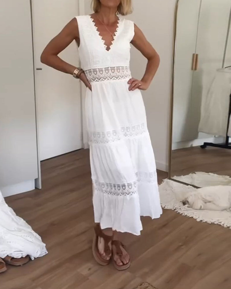 Aurélie™ | Robe Élégante en Dentelle avec Décolleté en V