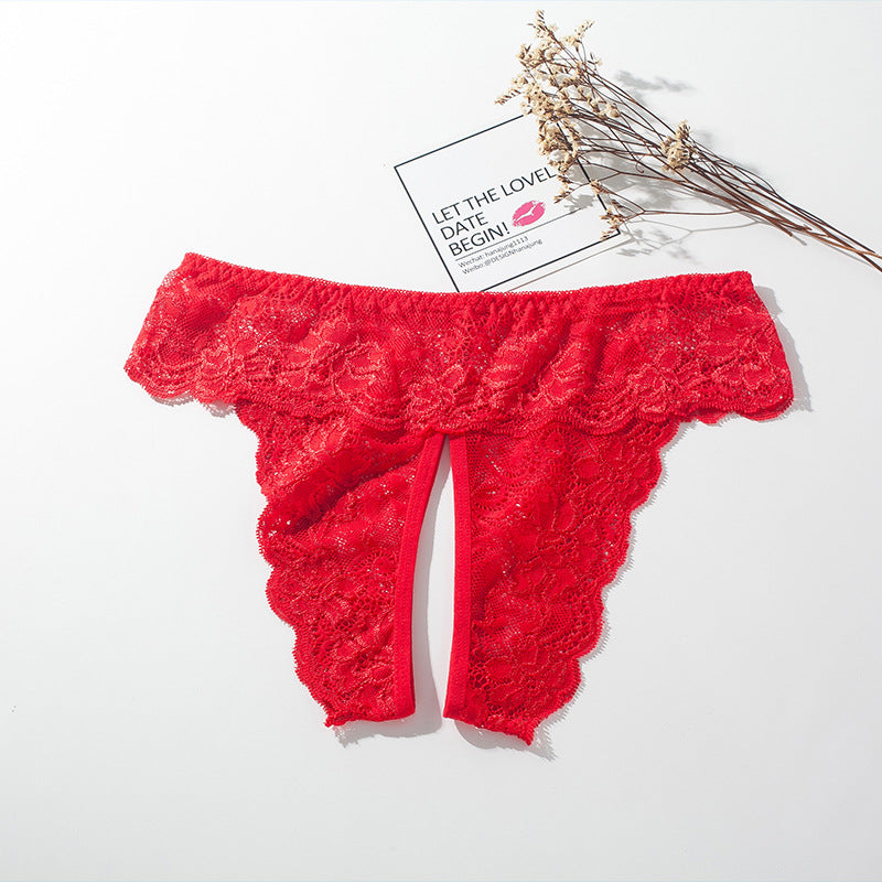 Colette | String en dentelle “peek-a-boo”