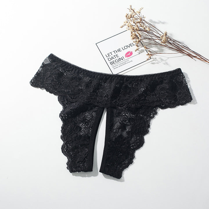 Colette | String en dentelle “peek-a-boo”