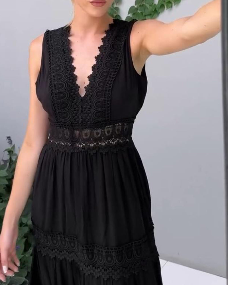 Aurélie™ | Robe Élégante en Dentelle avec Décolleté en V