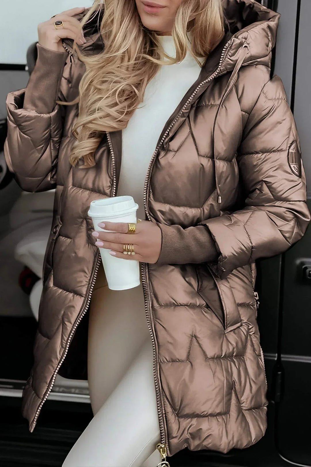 Nolwen – Manteau Élégant d’Automne/Hiver avec Capuche Matelassée