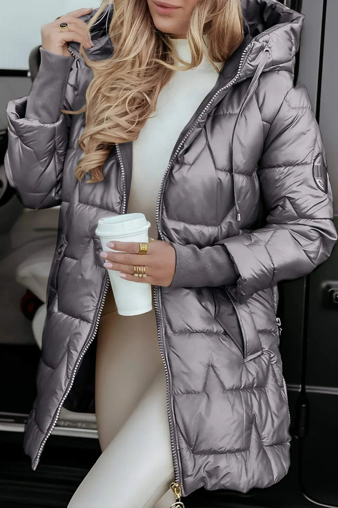Nolwen – Manteau Élégant d’Automne/Hiver avec Capuche Matelassée