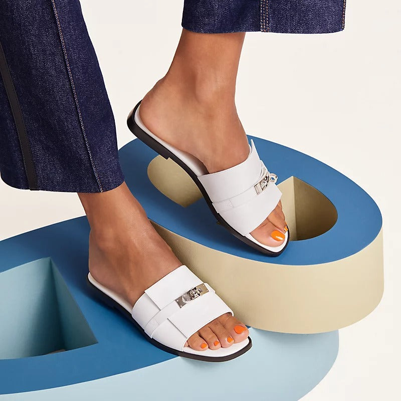 JULIE | Sandales Élégantes Verrouillées pour un Look Chic et à la Mode